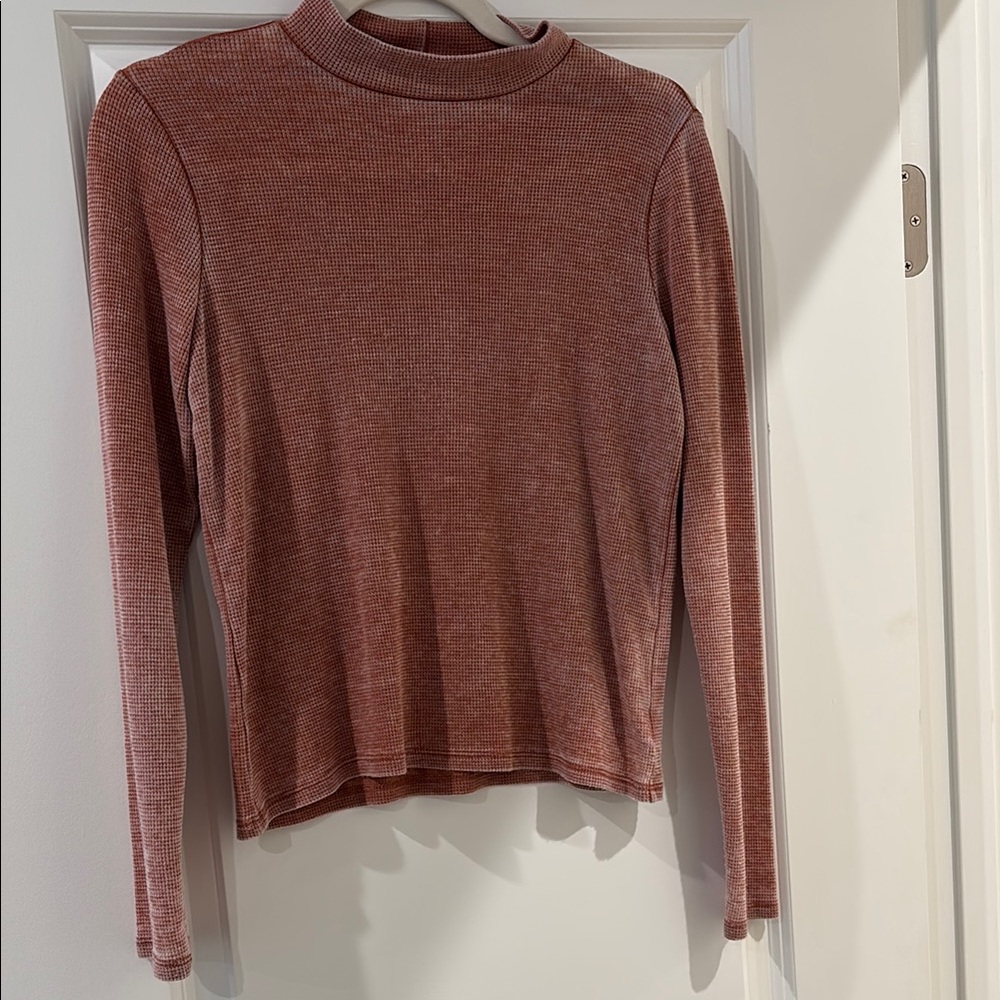 American Eagle Outfitters Pink Fitted Long Sleeve Blouse